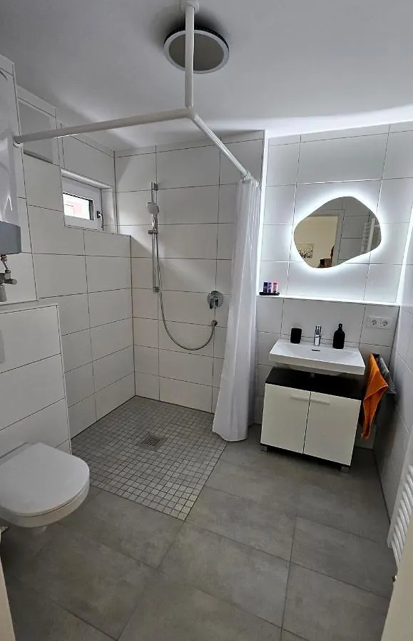 Apartment Kueche Arbeitsplatz Netflix Wlan Barrierefrei Augsburg